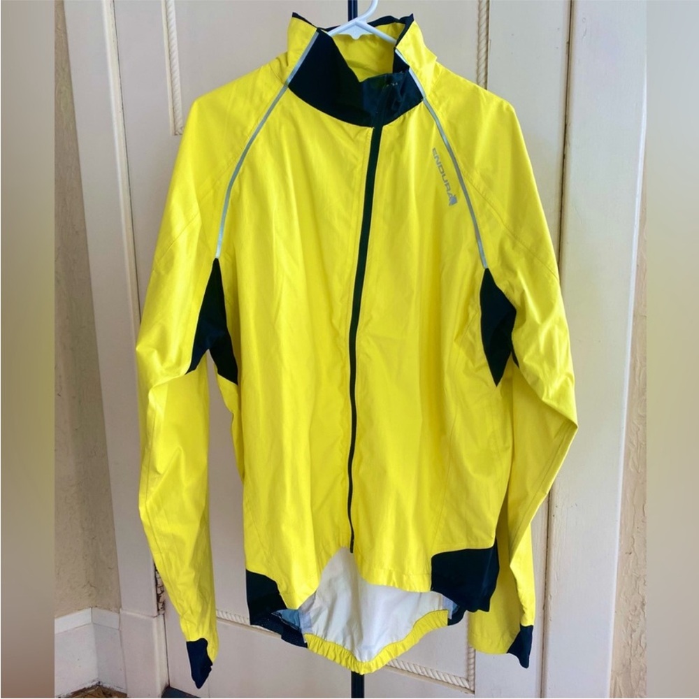 ENDURA Men's cycling Helium Jacket in yellow size XXL‎